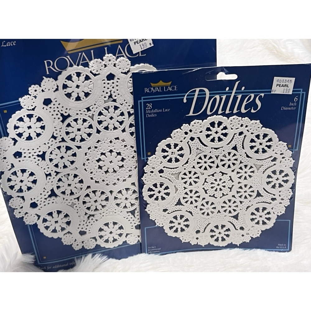 Royal Lace Medallion Paper Doilies 6" Round White Party Pack of 28 Vintage Lot